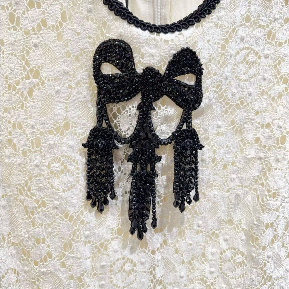🧨steal Authentic Gucci Cream Lace Dress with Black Details - Picture 4 of 8